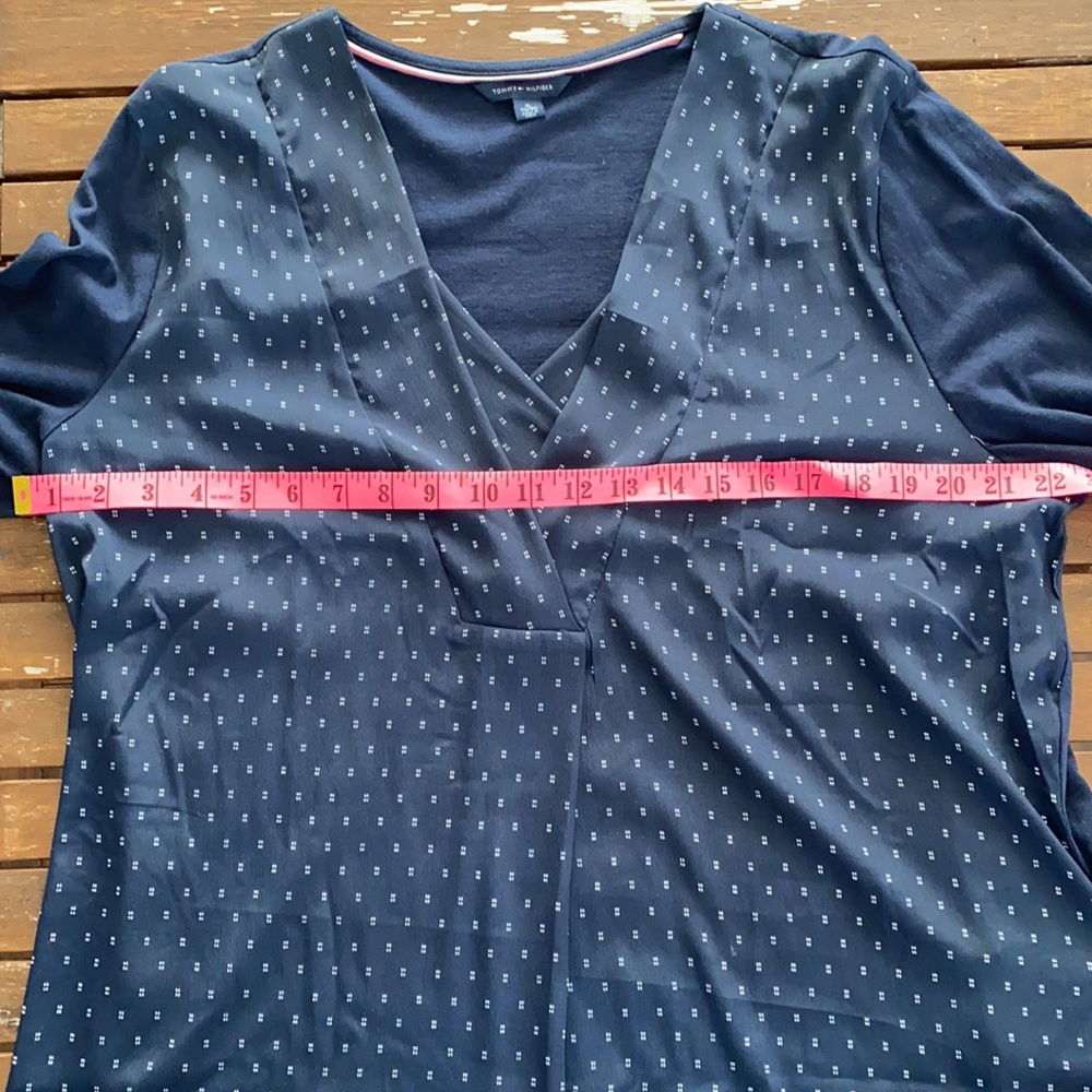 Tommy Hilfiger - Picture 3 of 7
